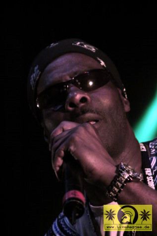 Winston Reedy (Jam) with Soulfood International 15. Chiemsee Reggae Festival, Übersee - Tent Stage 14. August 2009 (6).JPG